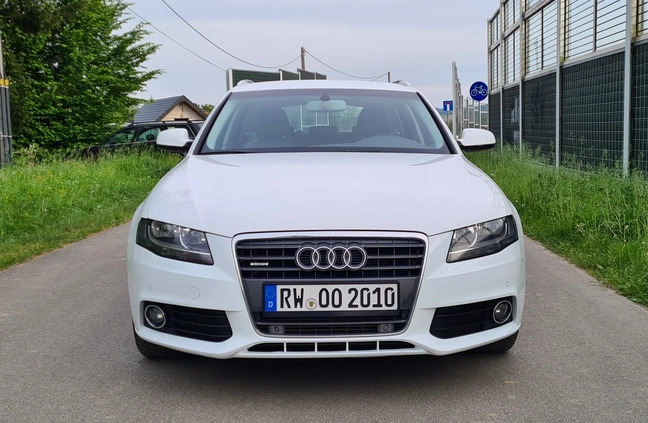 Audi A4 cena 36000 przebieg: 246500, rok produkcji 2011 z Trzciel małe 704